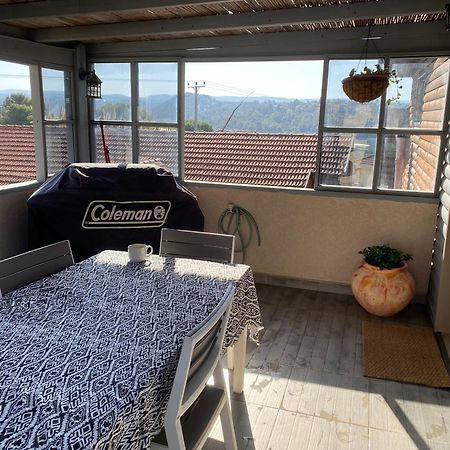 בין יער לים Villa Shelomi Exterior foto